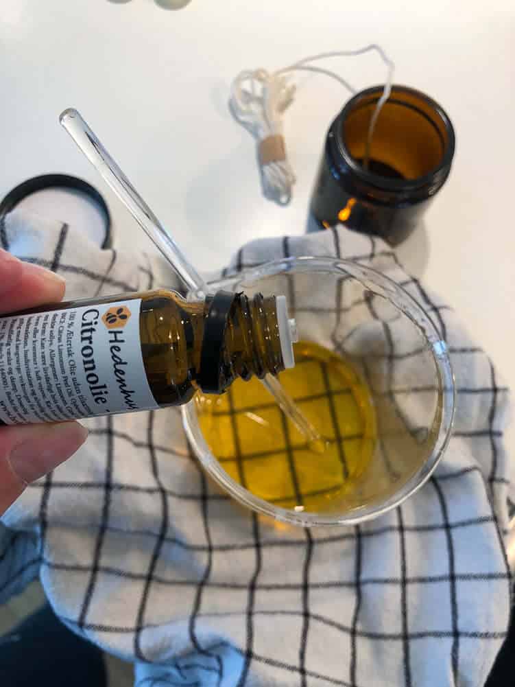 Smelt dit eget naturlige bivoks duftlys