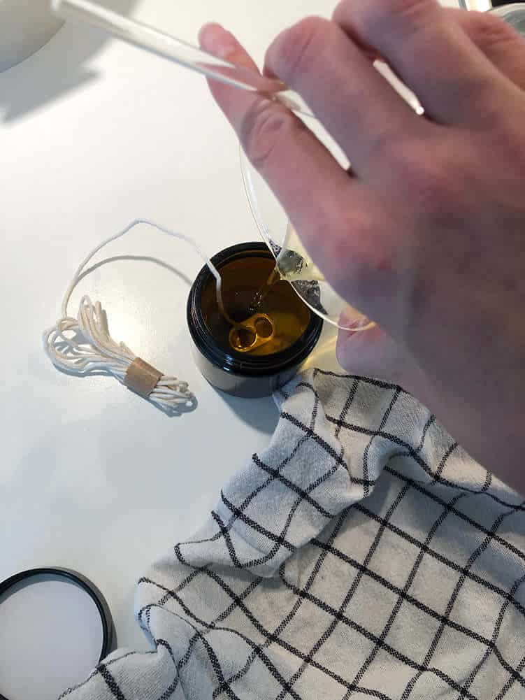 Smelt dit eget naturlige bivoks duftlys