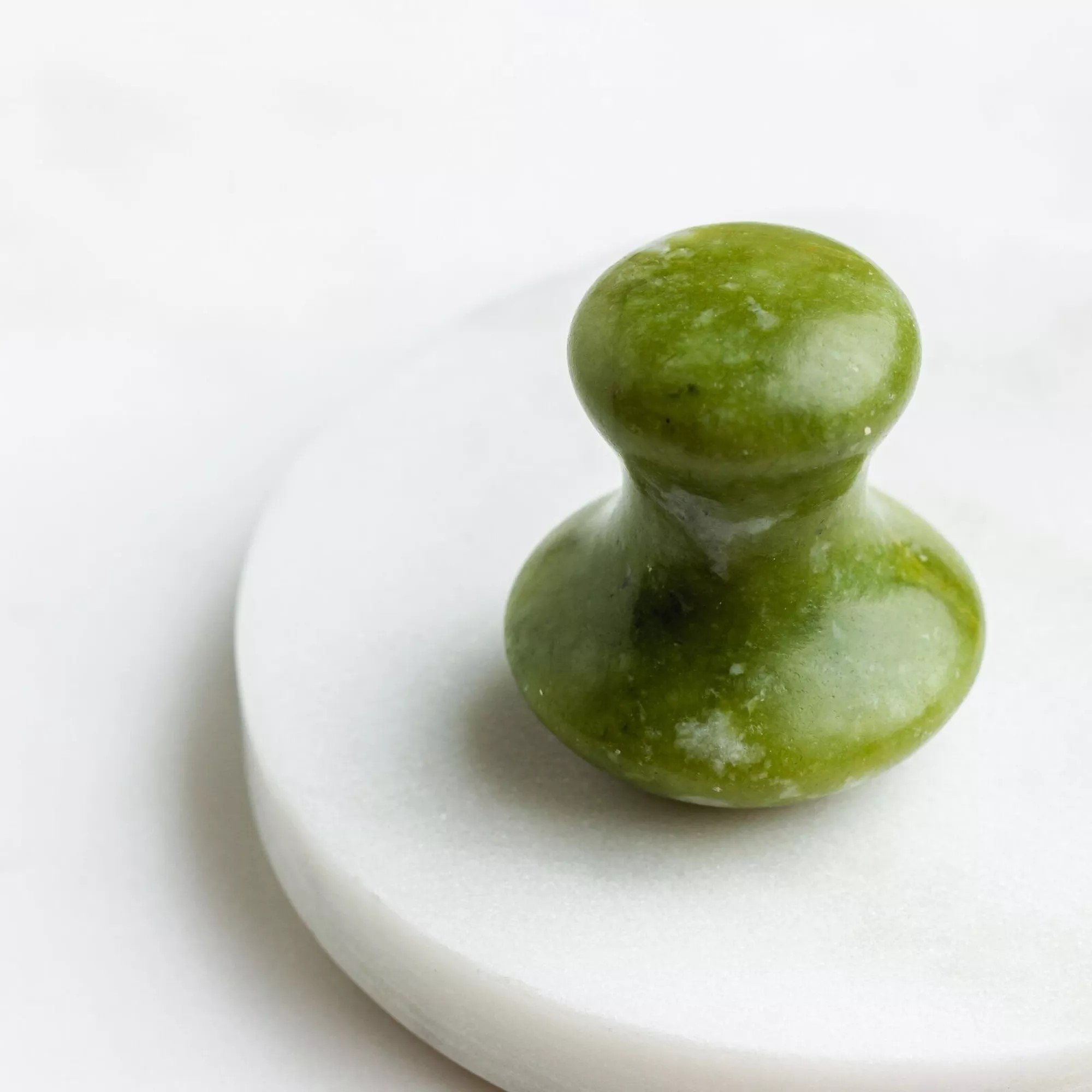 Champi Gua Sha i Grøn Jade