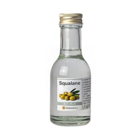 Flaske med klar Squalane olie fra oliven på hvid baggrund